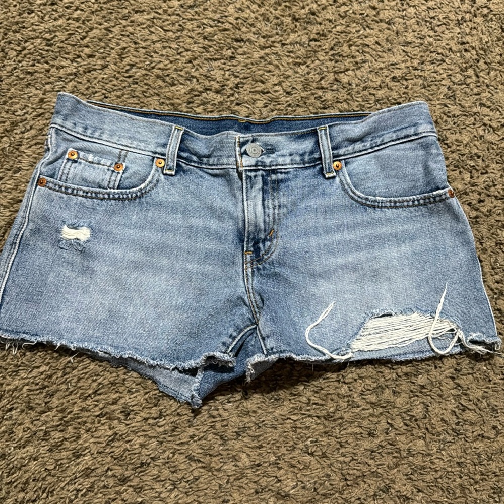 Levi jean shorts